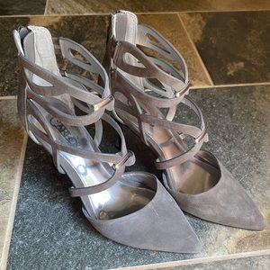 Carlos Santana grey suede strappy 3-inch heels